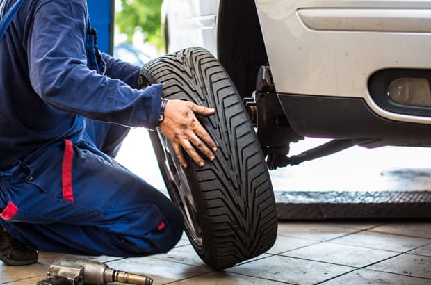 เปลี่ยนยางไม่พร้อมกัน 4 ล้อได้ไหม