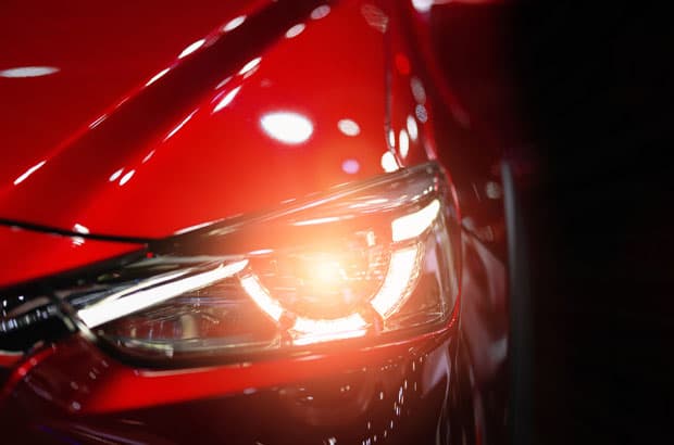 ไฟหรี่รถยนต์ มีไว้ทำอะไร ควรเปิดตอนไหน