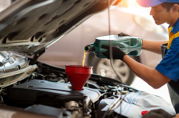 สัญญาณเตือน รถต้องถ่ายน้ำมันเครื่องแล้ว