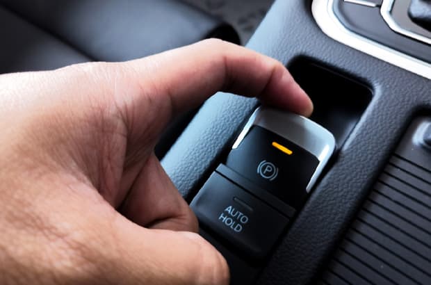 ปุ่มต้องห้ามในรถ ห้ามเผลอกดเล่นเด็ดขาด