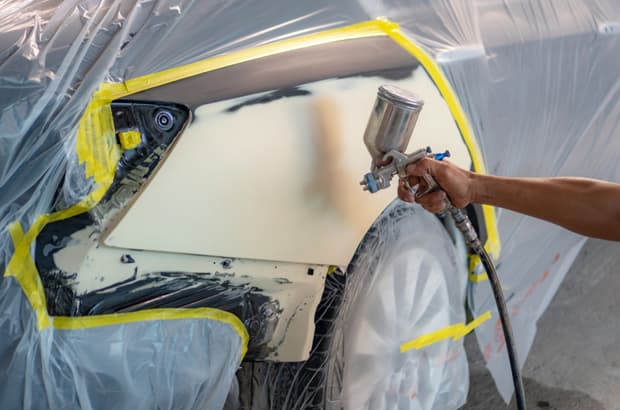 ทำสีรถเฉพาะจุดหรือยกชิ้นดี? เคลมประกันได้เปล่า