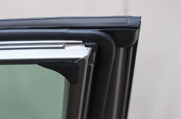 ยางขอบประตูรถเสื่อม เช็กได้อย่างไร