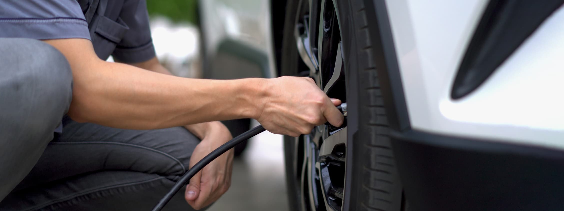 เติมลมยางไนโตรเจนกับเติมลมยางธรรมดา ต่างกันอย่างไร