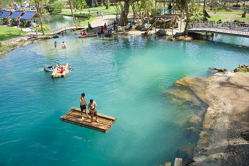 Blue Lagoon ประเทศลาว